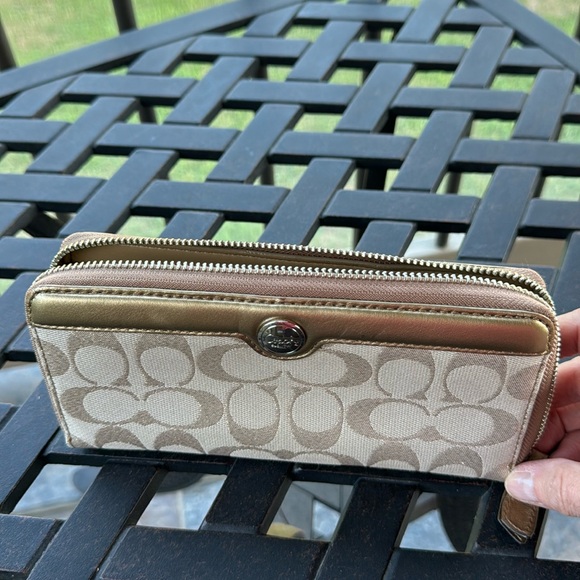 Coach wallet - Picture 10 of 10